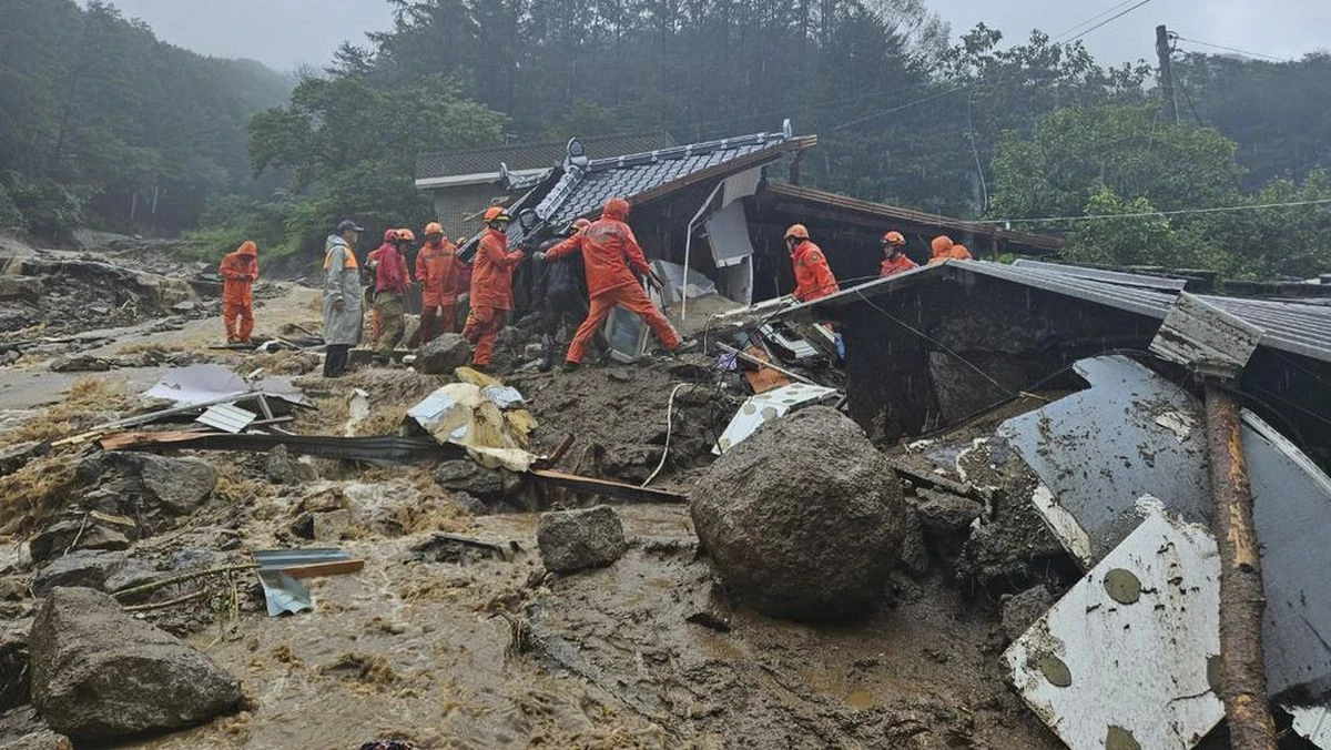 Foto: Kemlu RI Pastikan Tak Ada WNI yang Jadi Korban Banjir dan Tanah Longsor di Korsel | Pifa Net