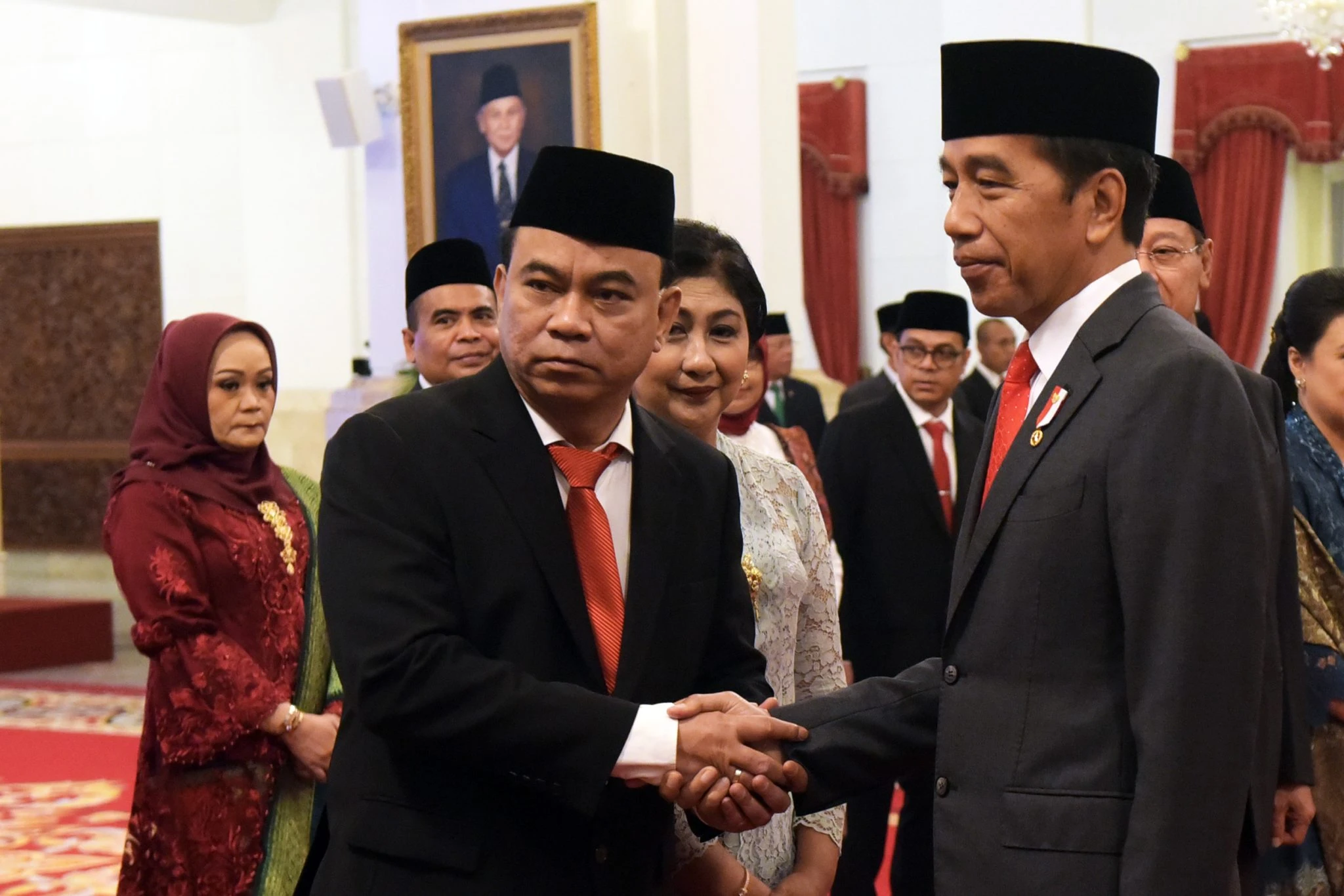 Foto: Presiden Minta Menkominfo Baru Selesaikan Pembangunan BTS di Tanah Air | Pifa Net