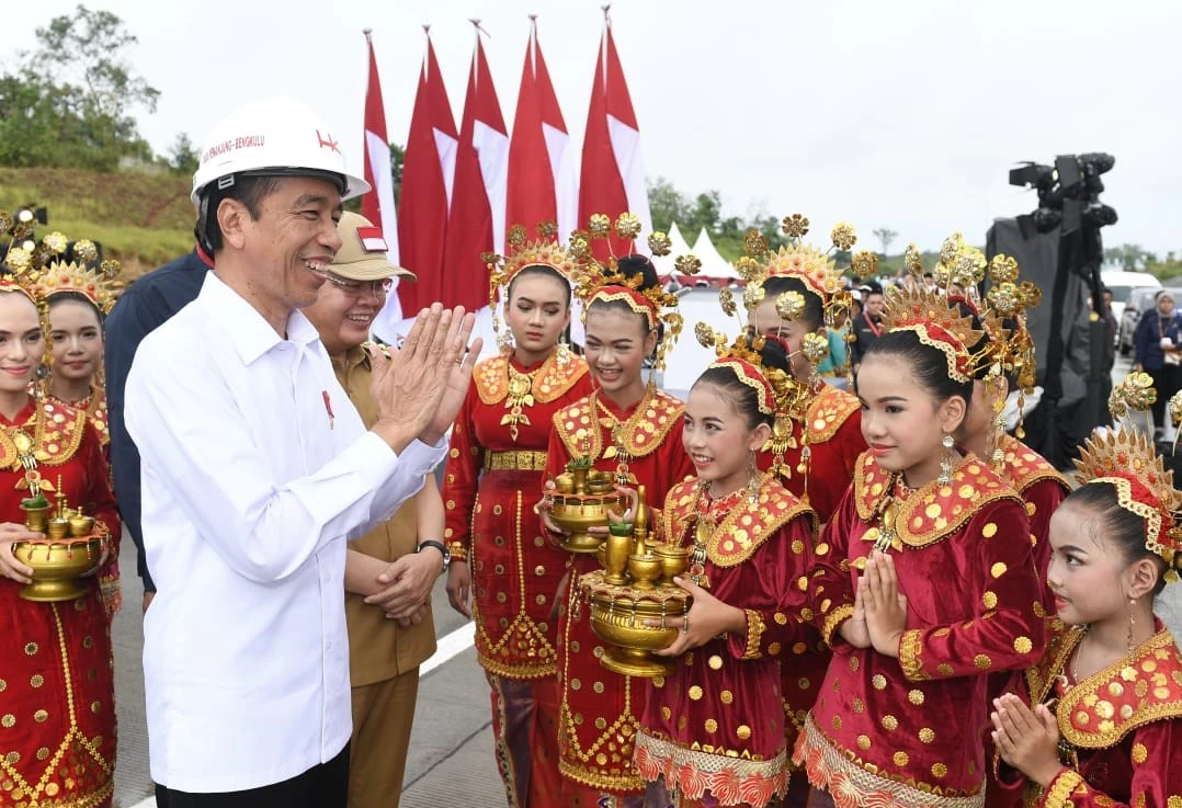 Foto: Presiden Tegaskan Pentingnya Utamakan Pendidikan Anak-anak Indonesia | Pifa Net