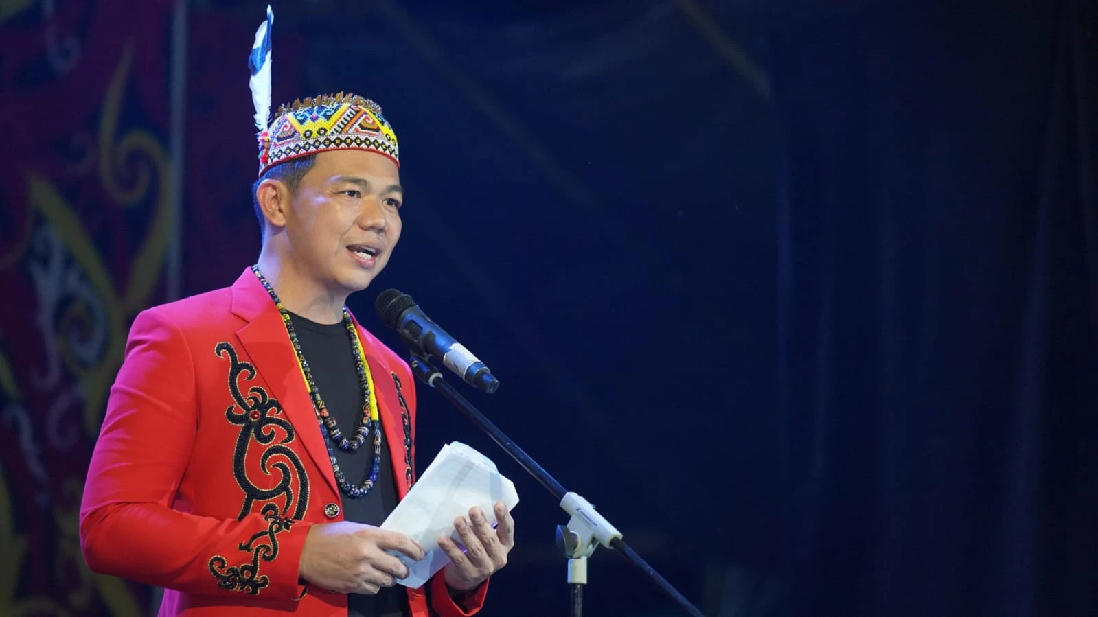 Foto: Bupati Fransiskus Diaan Tutup Pekan Gawai Dayak ke-II Kapuas Hulu 2023 | Pifa Net