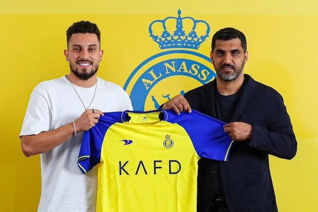 Foto: Alex Telles Resmi Pindah ke Al Nassr Susul Ronaldo ke Liga Arab Saudi | Pifa Net