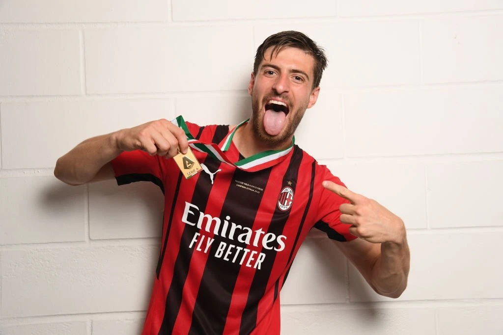 Foto: AC Milan Lepas Bek Muda Matteo Gabbia ke Villarreal di Bursa Transfer Musim Panas 2023 | Pifa Net