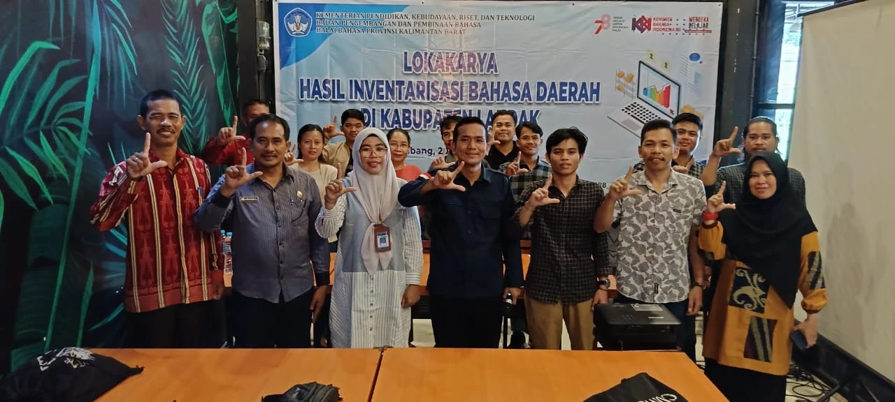 Foto: Warga Landak Patut Bangga! Bahasa Dayak Balangin Bakal Masuk Dalam KBBI | Pifa Net