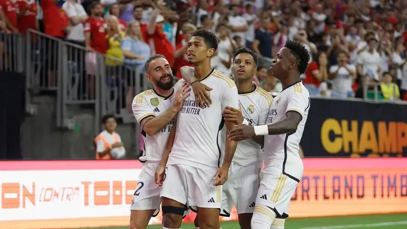 Foto: Real Madrid Bungkam MU 2-0 di Laga Pramusim Soccer Champions Tour 2023! | Pifa Net