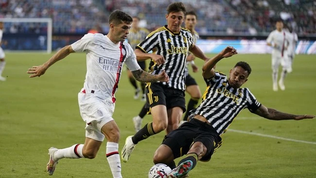 Foto: Rossoneri Menelan Kekalahan di Laga Persahabatan Lawan Juventus | Pifa Net