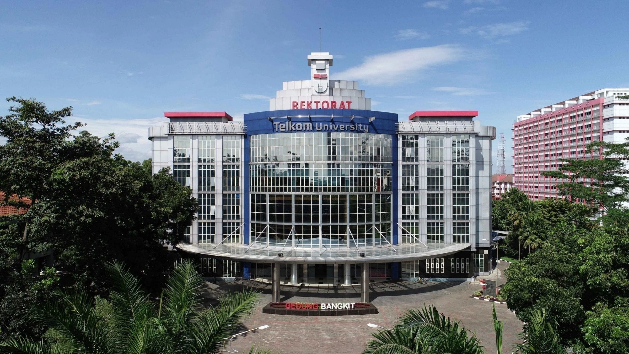 Foto: 10 Daftar Universitas Swasta Terbaik Indonesia Versi Webometric 2023, Ada Telkom University hingga UNU Surabaya | Pifa Net