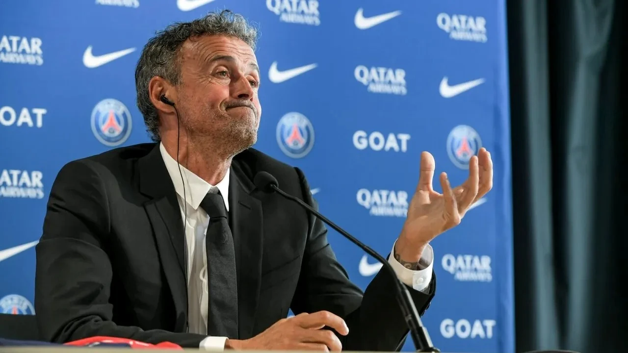 Foto: Krisis Internal Guncang PSG: Luis Enrique Terancam Hengkang Usai Hanya Sebulan Menjabat | Pifa Net