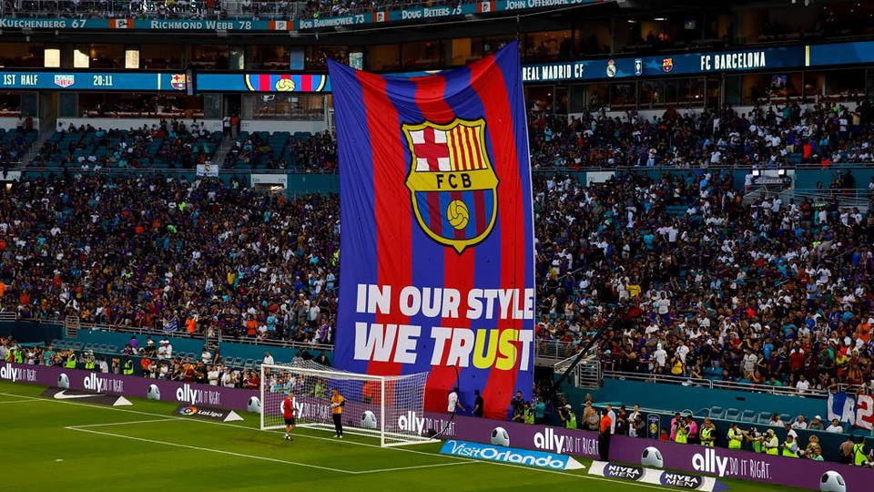 Foto: FC Barcelona Kembali ke Kampung Halaman Setelah Pesta Tur di AS | Pifa Net