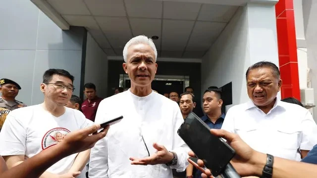 Foto: Putra Rachmawati Bersama Cucu dan Cicit Bung Karno Dukung Ganjar di Pilpres 2024 | Pifa Net