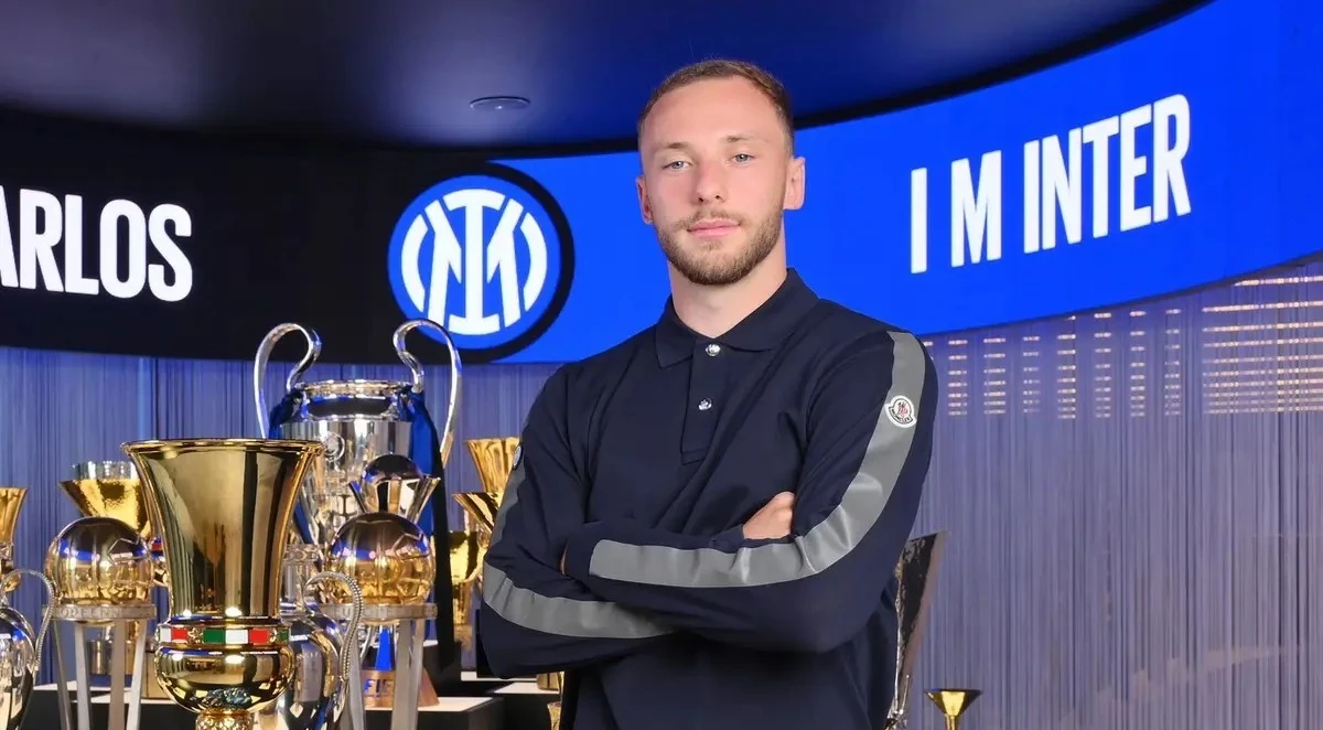Foto: Inter Milan Rekrut Bek Sayap Brasil Carlos Augusto dengan Status Pinjaman dari AC Monza | Pifa Net