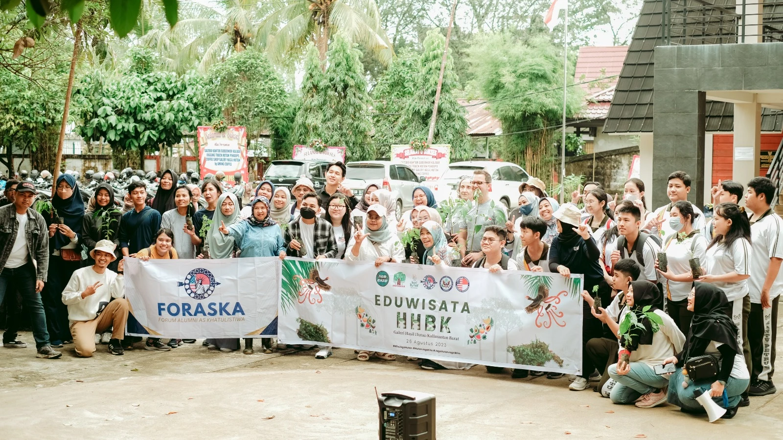 Foto: Momentum Hari Hutan Indonesia, Jagak Himbak dan FORASKA Serukan Pentingnya Jaga Hutan | Pifa Net