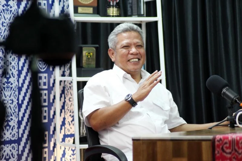 Salam Menanjak ciptaan Bupati Muda Mahendrawan melambangkan simbol identitas dan semangat masyarakat Kubu Raya. (Dok. Prokopim Kubu Raya)