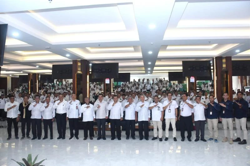 Bupati Muda Mahendrawan mengunggulkan Sistem Keuangan Desa Nontunai dalam kunjungan kerja Camat dan Kades se-Kapuas Hulu, belajar