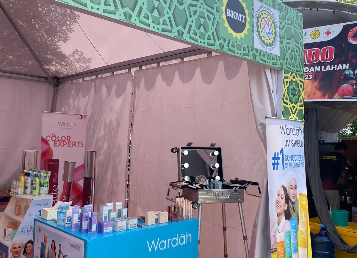 Wardah Kosmetik Pontianak ikut berpartisipasi di kegiatan Dakwah Wisata Lintas Borneo ke-3 & Kabupaten/Kota Ke-8 se-Kalbar. (Dok. Wardah)