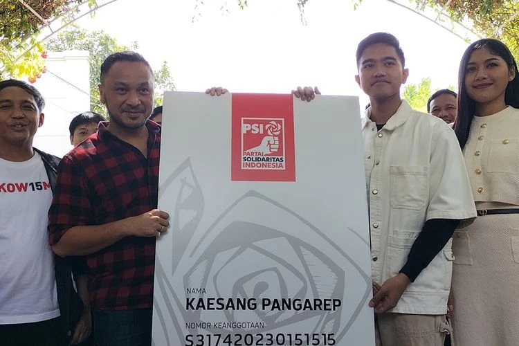 Foto: Gantikan Giring, Kini Putra Bungsu Presiden Jokowi Kaesang Resmi Jabat Ketum PSI | Pifa Net