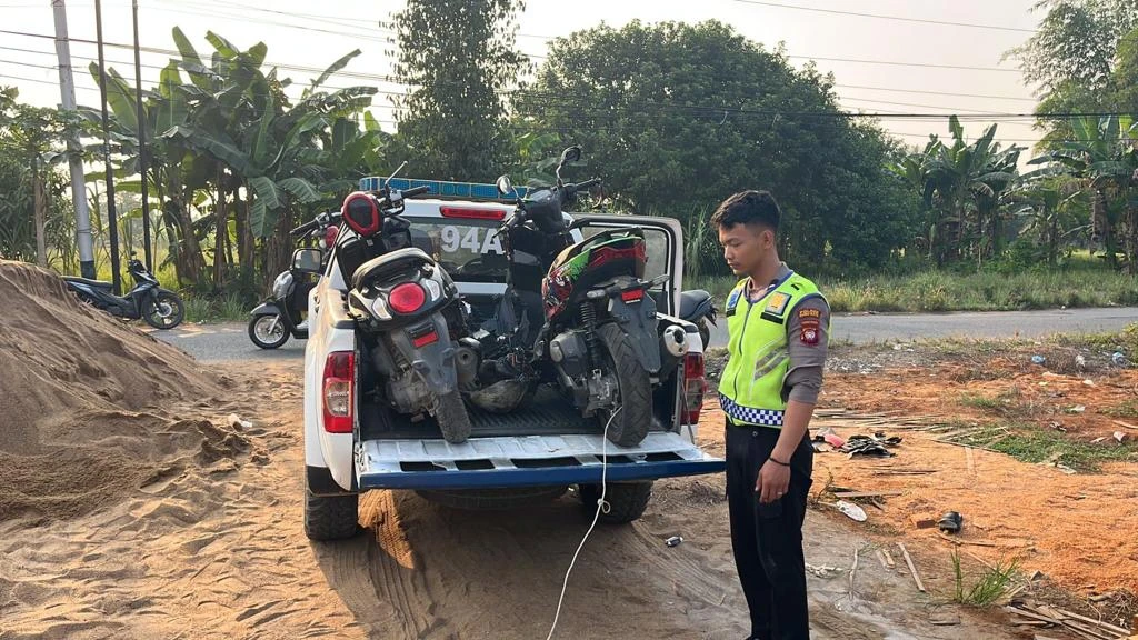 Motor dua korban kecelakaan di  Jalan Raya Perdamaian Desa Pal 9 Kecamatan Sungai Kakap, Kabupaten Kubu Raya. (Dok. Istimewa)