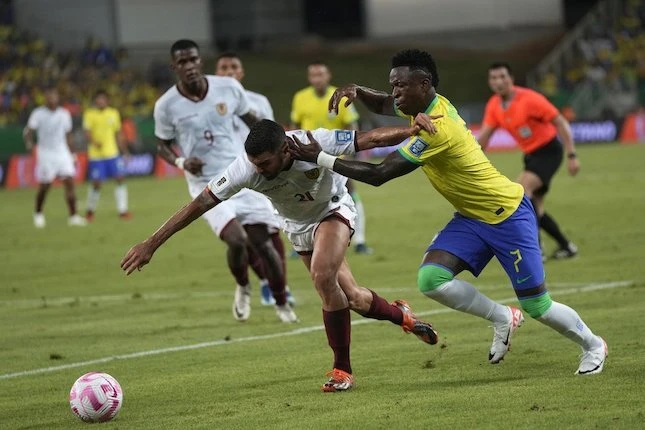 Foto: Brasil Tertahan di Arena Pantanal, Venezuela Bikin Kejutan dengan Skor 1-1 | Pifa Net
