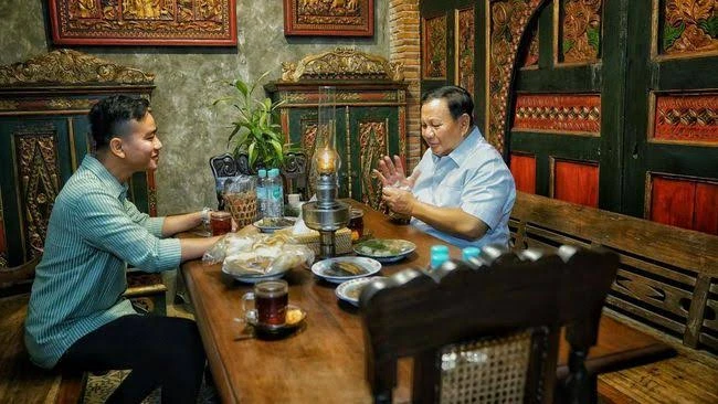 Foto: Waketum Partai Gelora Fahri Hamzah Dukung Gibran Rakabuming Raka Sebagai Bacawapres Prabowo | Pifa Net