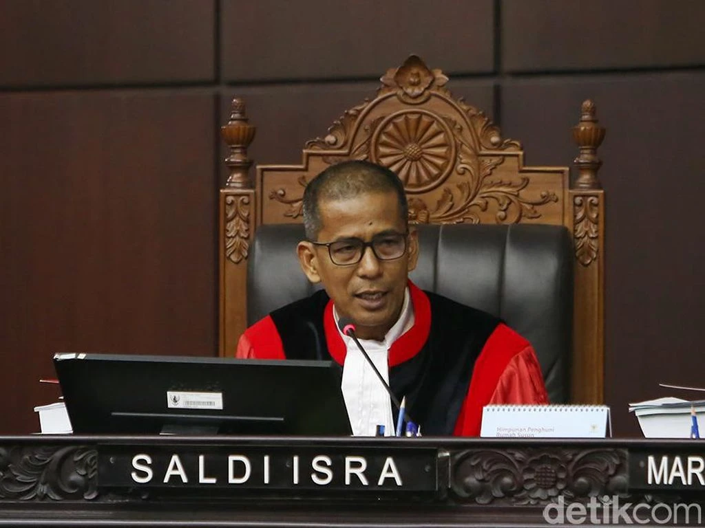 Foto: Syarat Baru untuk Pilpres 2024, Wakil Ketua MK: Haruskah MK Bergerak Sejauh Itu? | Pifa Net