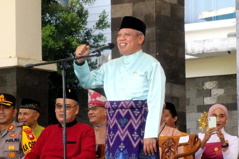 Foto: Bupati Muda Harap Pemuda Tak Jadi Beban Bagi Negeri | Pifa Net
