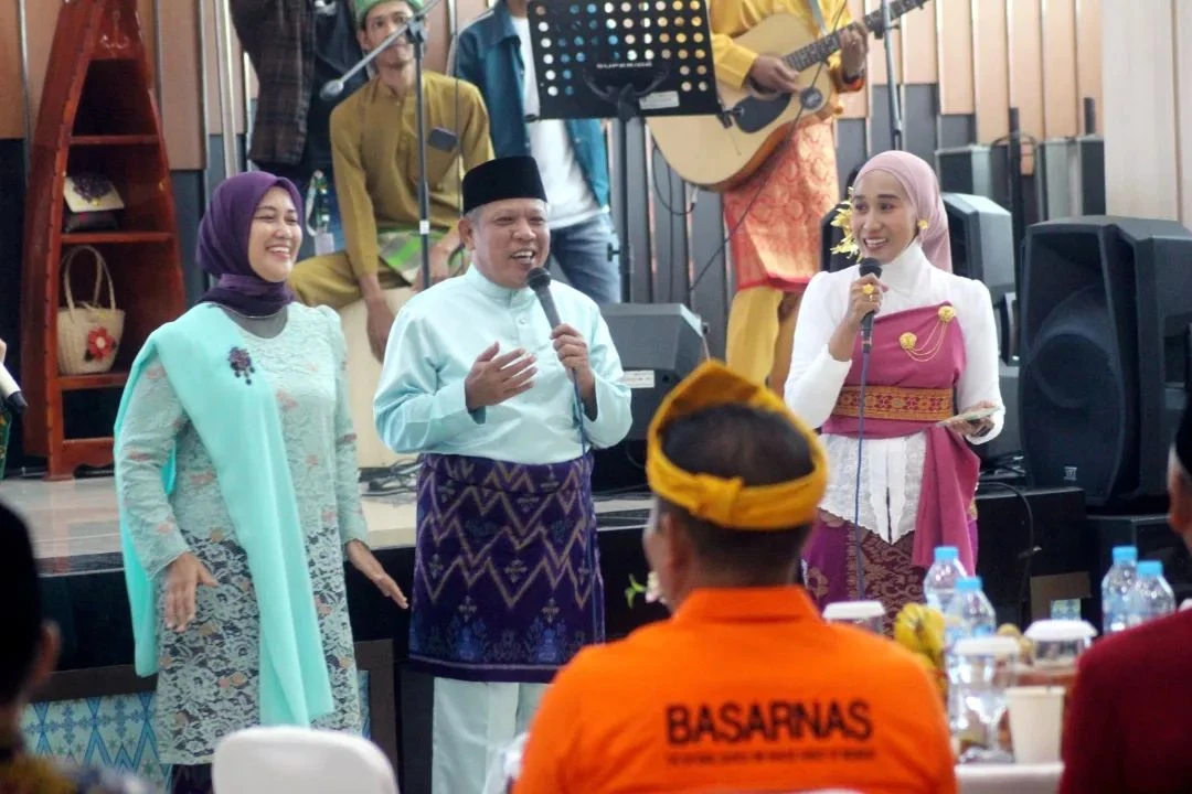 Foto: Peringati Hari Sumpah Pemuda, Bupati Muda Ajak Pemuda Bangun Masa Depan Negeri | Pifa Net