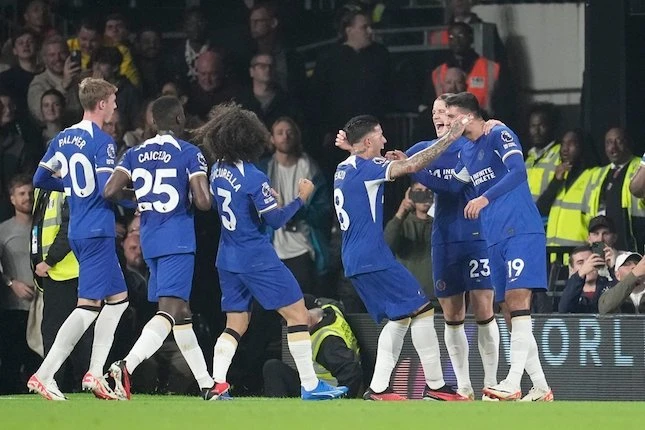 Soliditas di area pertahanan menjadi kunci keberhasilan Chelsea di awal musim Premier League. (AP Photo)