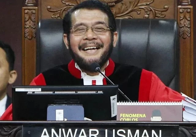 Foto: Usai Paman Gibran Diberhentikan karena Skandal Kode Etik, MK akan Pilih Ketua Baru | Pifa Net