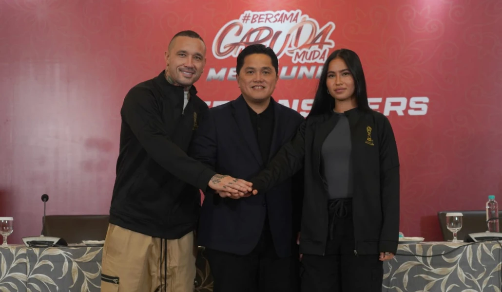 Foto: Radja Nainggolan dan Sabreena Dressler Jadi Duta Promosi Piala Dunia U-17 | Pifa Net