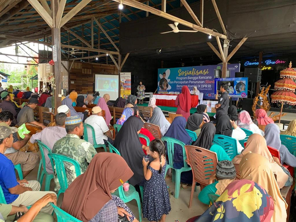 Foto: Ratusan Warga Antusias Ikuti Sosialisasi Stunting di Perbatasan Negara | Pifa Net
