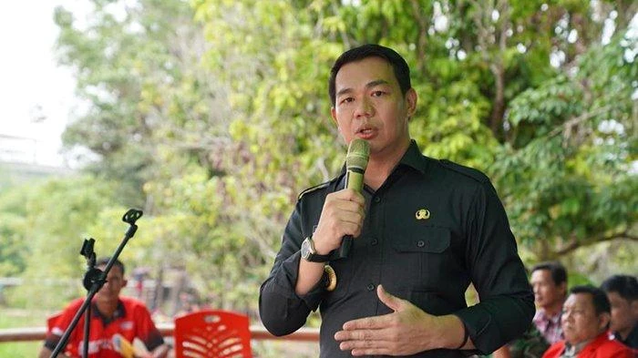 Foto: Fransiskus Diaan Ungkap Dana Pilkada Kapuas Hulu Capai Rp60 Miliar | Pifa Net