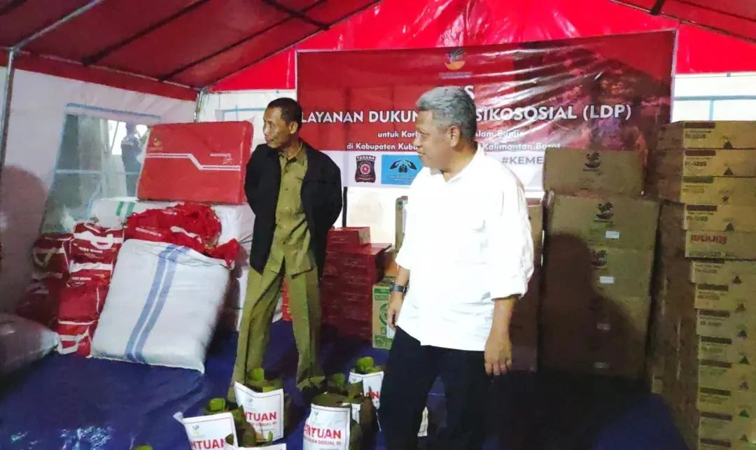 Foto: Bupati Muda Aksi Tanggap, Salurkan Bantuan untuk Warga Terdampak Banjir di Kubu Raya | Pifa Net