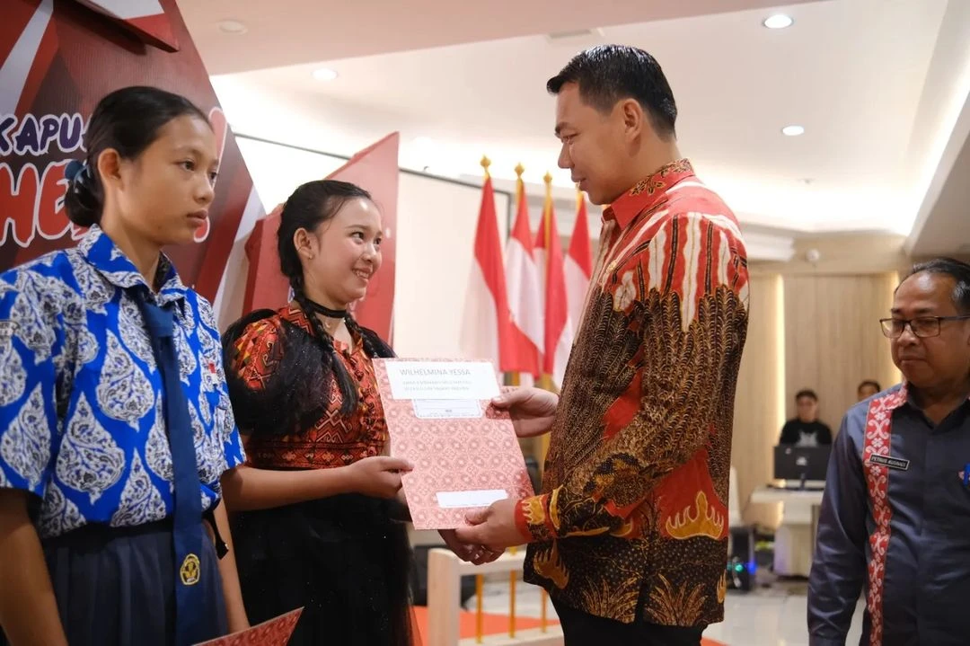 Foto: Luncurkan Program Merdeka Belajar, Bupati Kapuas Hulu Ingatkan Guru Soal Pentingnya Penguasaan TIK | Pifa Net