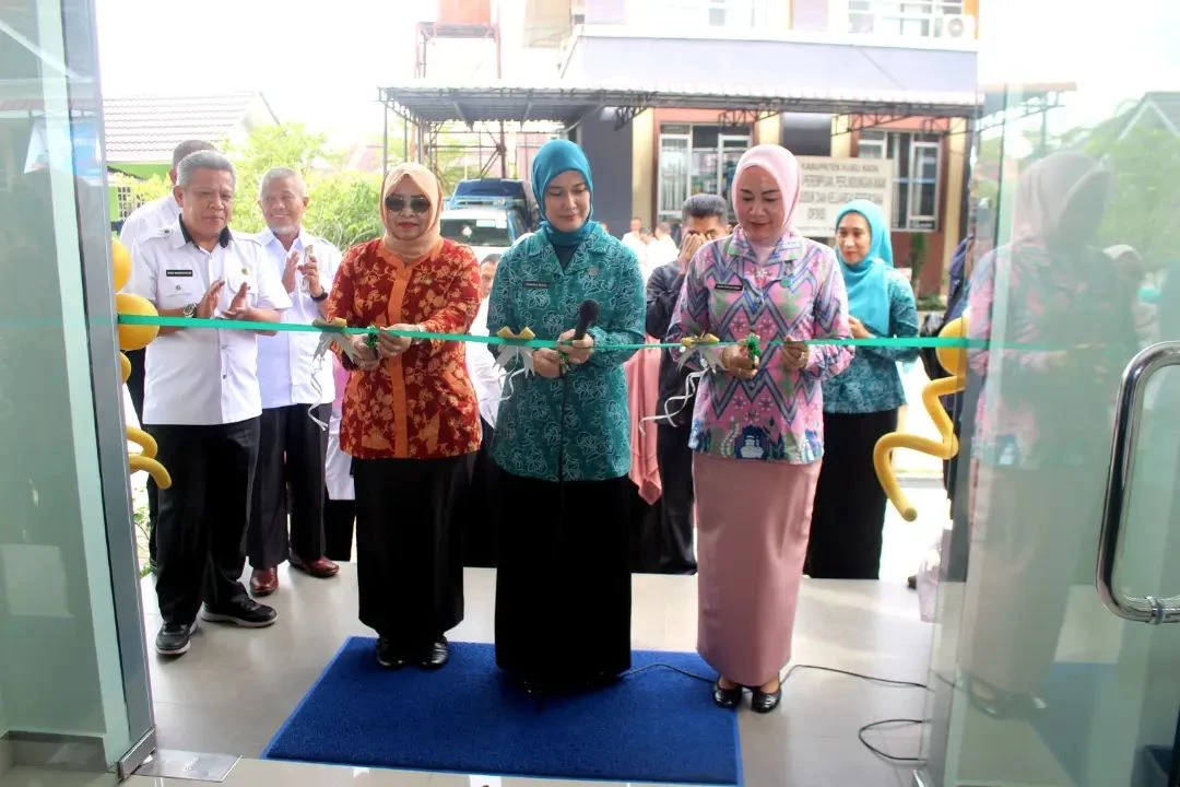 Foto: Resmikan Gedung PKK Kubu Raya, Muda Mahendrawan Harap Dapat Dimanfaatkan secara Maksimal | Pifa Net