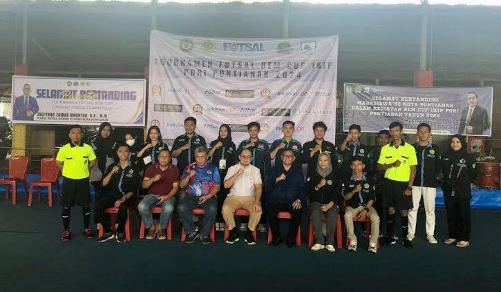 Foto: Dukung BEM IKIP PGRI Pontianak Gelar Turnamen Futsal, Zulfydar Zaidar Mochtar: Bisa Dijadikan Ikon Kampus | Pifa Net