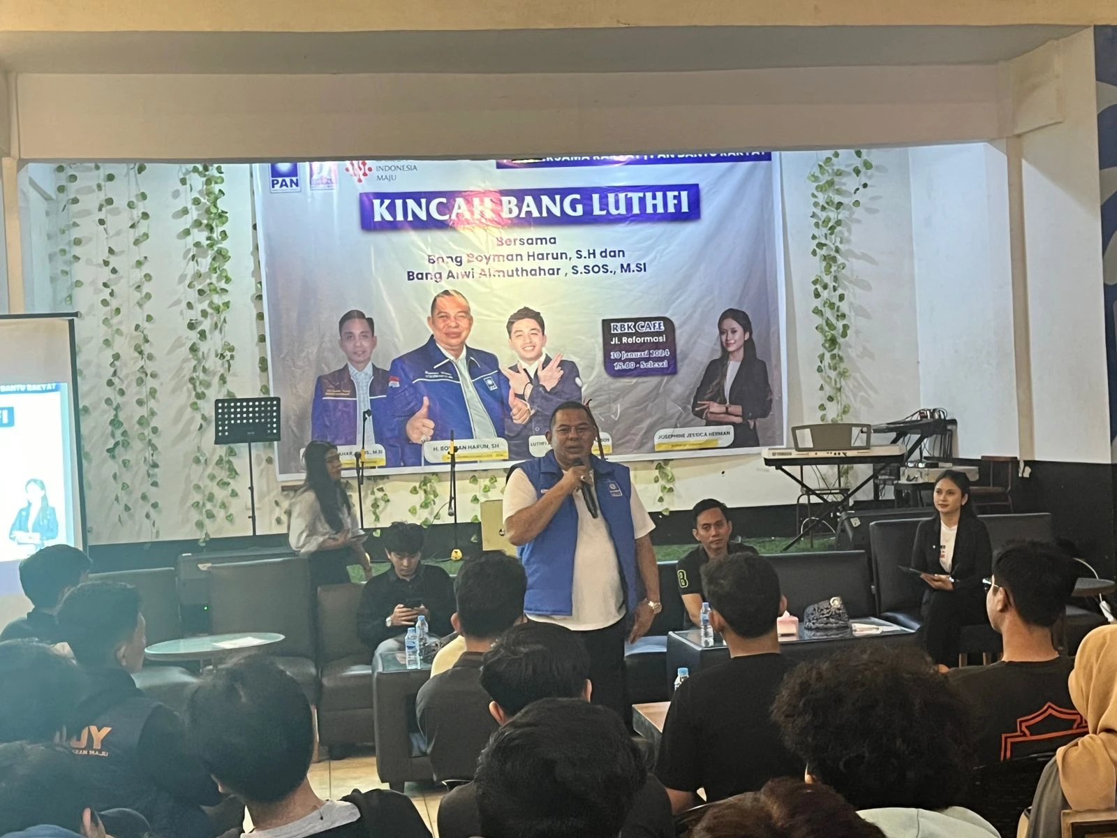 Foto: Anak Muda Diajak Melek Politik di Era Digital | Pifa Net