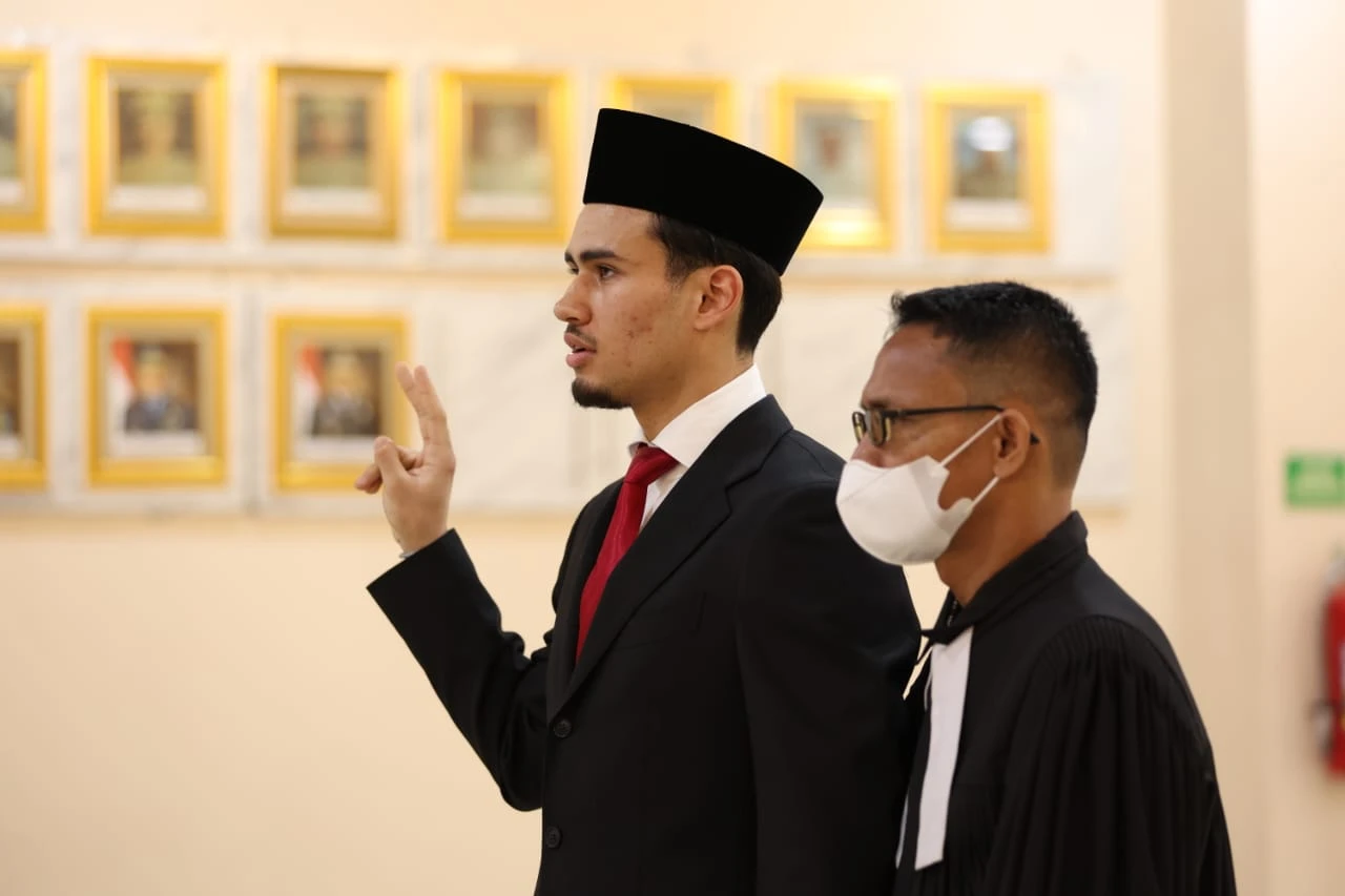Foto: Ambil Sumpah, Pemain Liga Kasta Tertinggi Belanda Nathan Tjoe-A-On Resmi Jadi WNI | Pifa Net