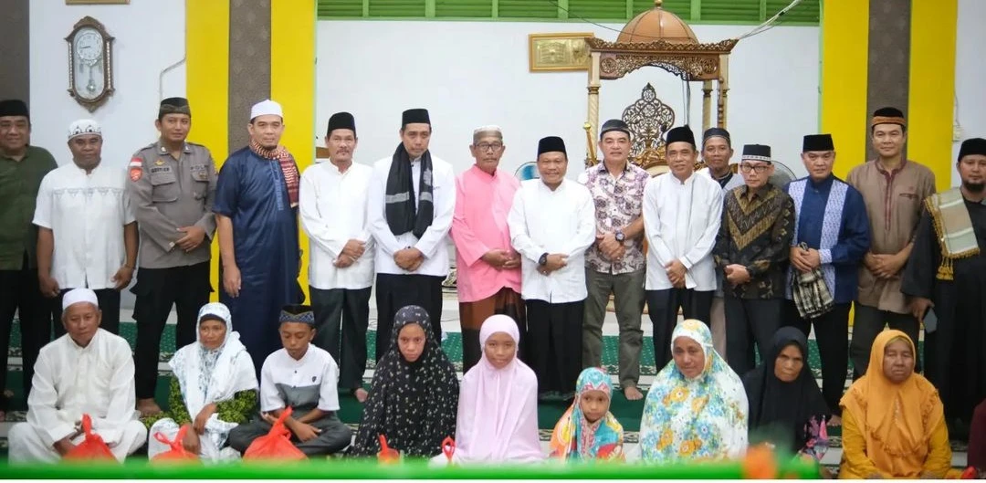 Foto: Pemkab Kapuas Hulu Jaga Hubungan Harmonis dengan Masyarakat Lewat Safari Ramadan | Pifa Net
