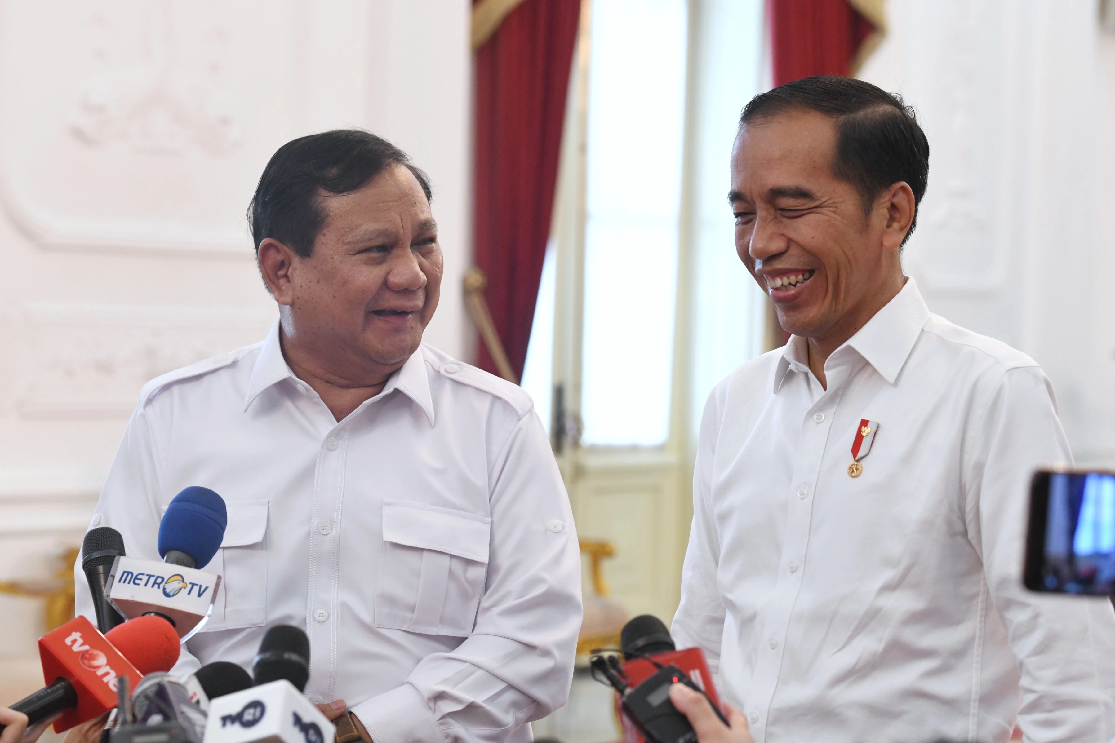 Foto: Yusril Ihza Mahendra: Apa Masalahnya Jika Jokowi Dukung Prabowo? | Pifa Net