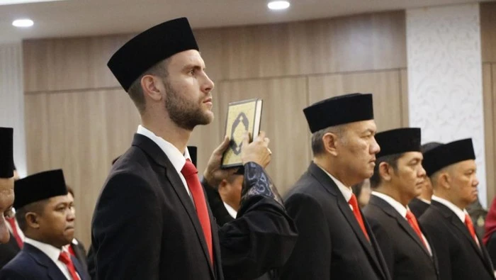 Foto: Kiper Maarten Paes Resmi Jadi Warga Negara Indonesia, Siap Perkuat Timnas | Pifa Net