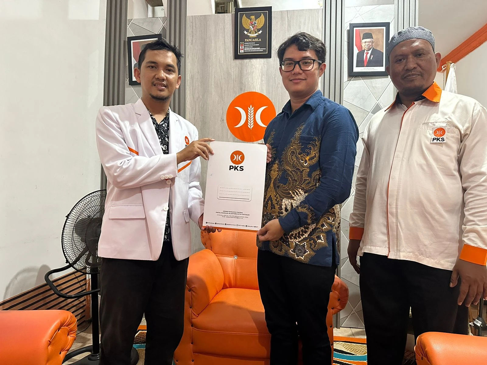 Foto: Daftar Pilwako, Dokter Muda Ini Bakal Bentuk Karakteristik untuk Masyarakat Mandiri | Pifa Net