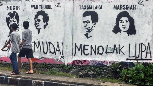 Kasus-kasus kriminal yang belum terungkap di Indonesia selain kasus Vina Cirebon, ada Marsinah (1993) dan Munir (2004). (ANTARA FOTO: Arif Firmansyah)