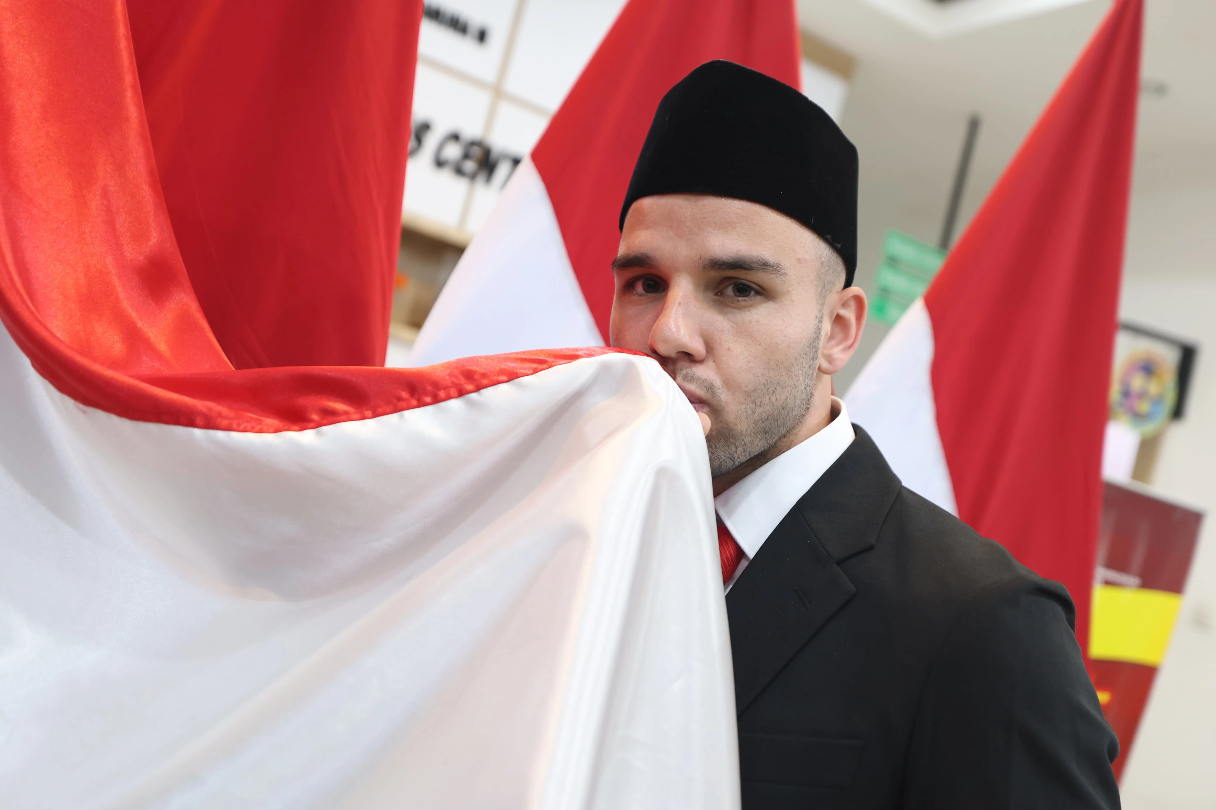 Calvin Verdonk resmi menjadi WNI, sudah dapatkan KTP Indonesia usai pengambilan sumpah kewarganegaraan. (Dok. PSSI)