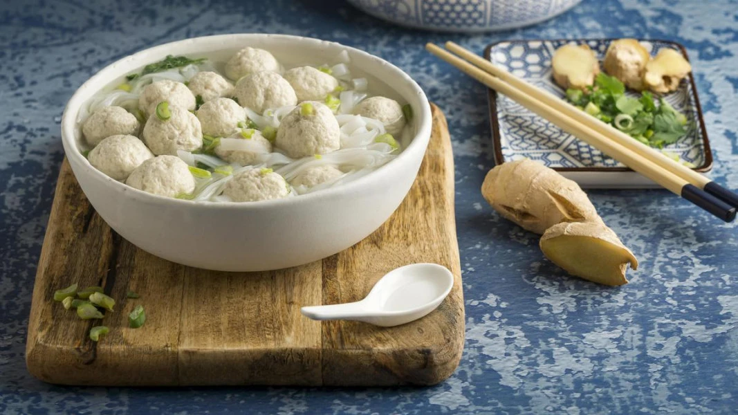 Resep bakso sapi rumahan dari sisa daging kurban. (Ilustrasi: Freepik)
