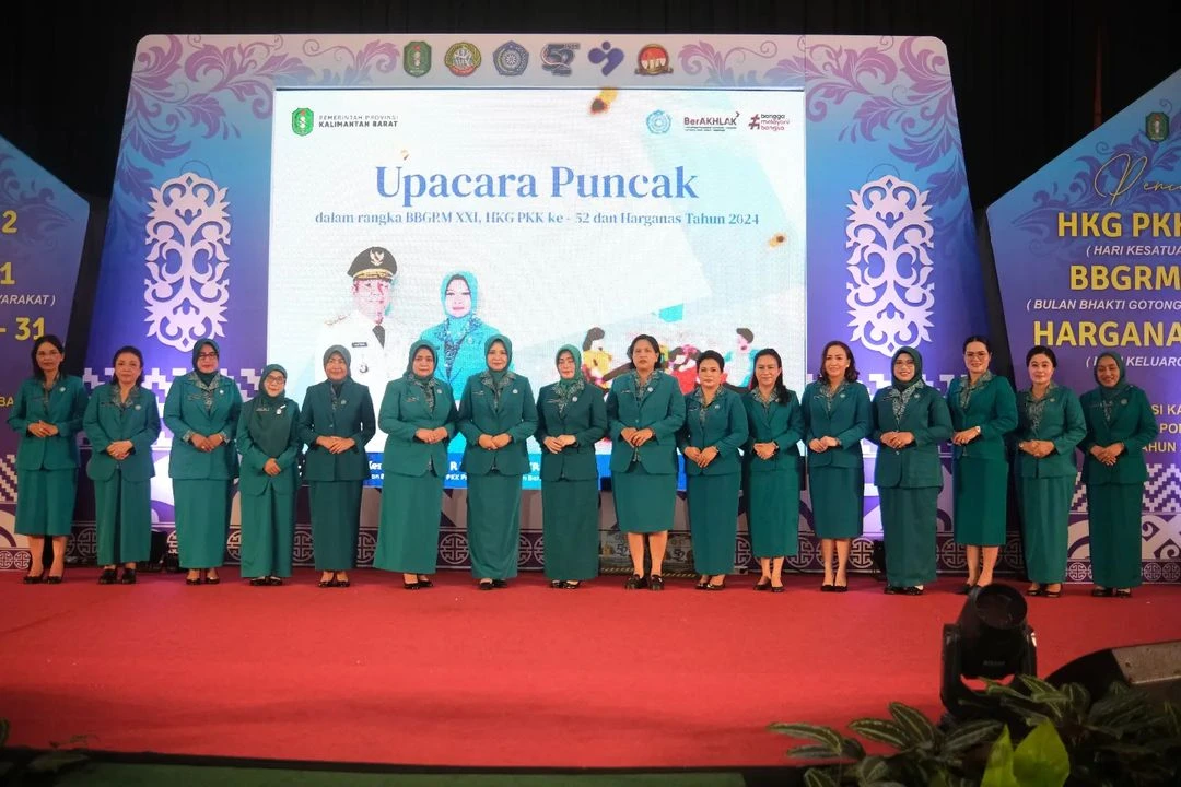 Foto: Ketua TP PKK Kapuas Hulu Hadiri Acara Puncak BBGRM, HKG PKK ke-52, dan Harganas 2024 | Pifa Net