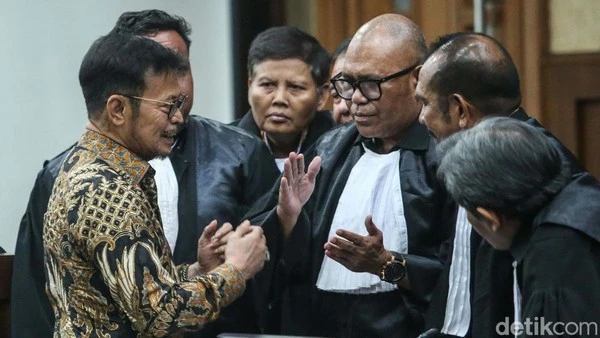 SYL sebut dirinya serasa dizalmi usai dapat tuntutan 12 tahun penjara dalam kasus dugaan pemerasan. (Detikcom)