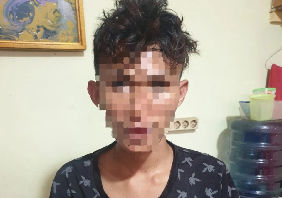 Foto: Jambret di Pontianak Ditangkap Warga Setelah Korban Tendang Motor Pelaku | Pifa Net