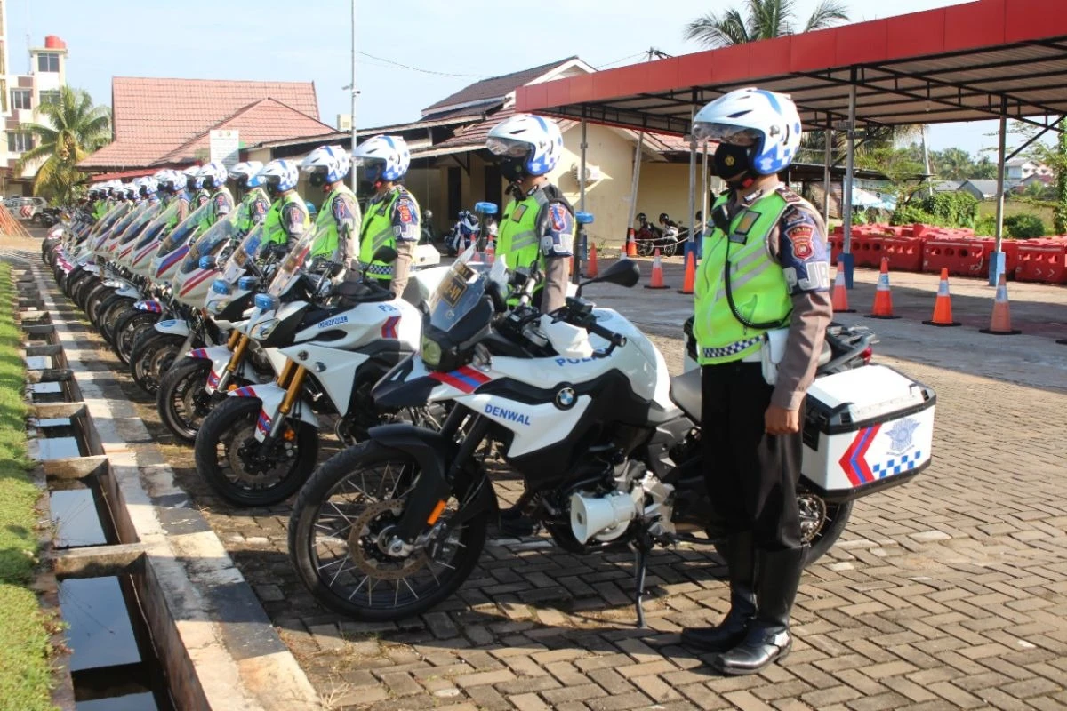 Foto: Polda Kalbar Gelar Operasi Patuh Kapuas 15-28 Juli 2024, Sasar Pengemudi Ngebut hingga Bawah Umur | Pifa Net
