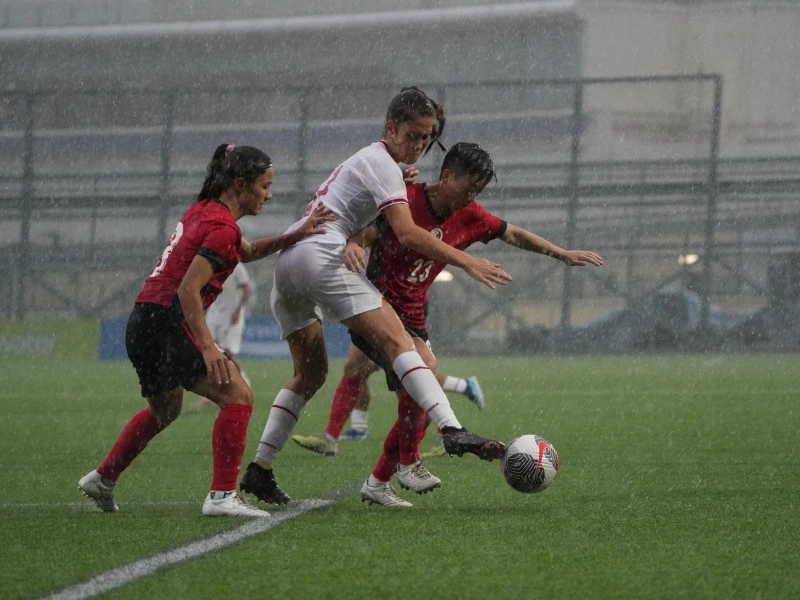 Foto: Garuda Pertiwi Takluk 1-4 dari Hongkong di Laga Uji Coba | Pifa Net