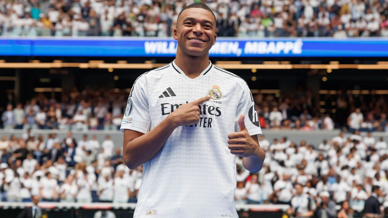 Foto: Gaji Mbappe di Real Madrid Masih Kalah dengan Gaji 2 Pemain Barcelona | Pifa Net