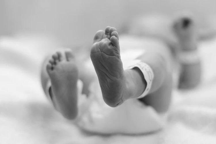 Foto: Jalan Rusak, Bayi Usia Lima Bulan di Kendawangan Meninggal dalam Perjalanan Menuju RSUD Ketapang | Pifa Net